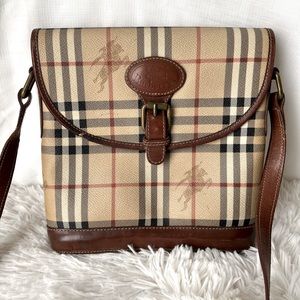 AUTHENTIC VINTAGE BURBERRY